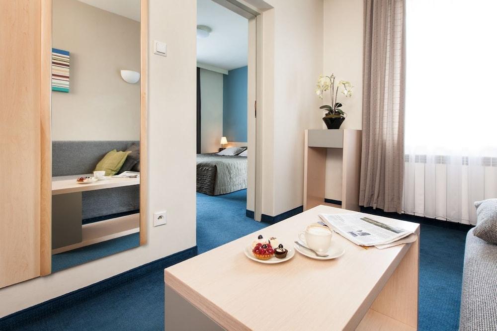 Hotel Perla Krakow Luaran gambar